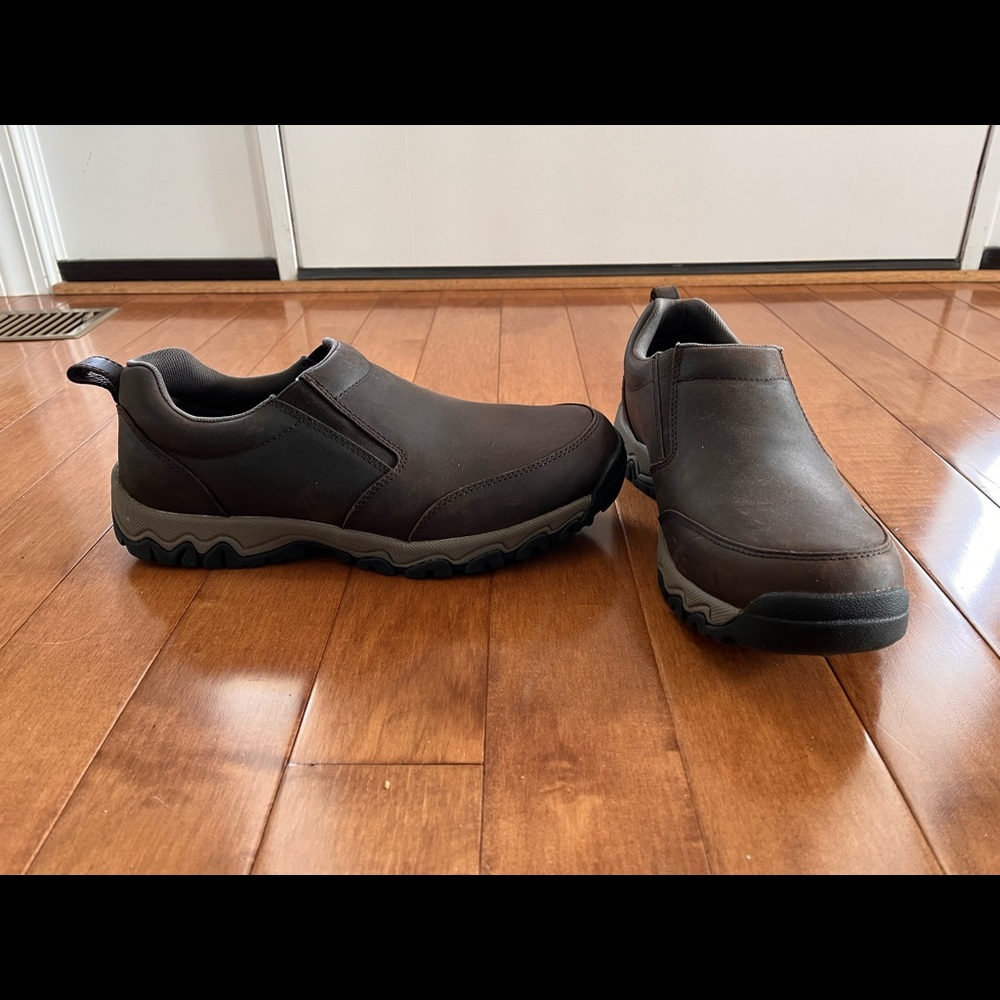 Duluth Trading Co size 11 wide brown slip on shoes